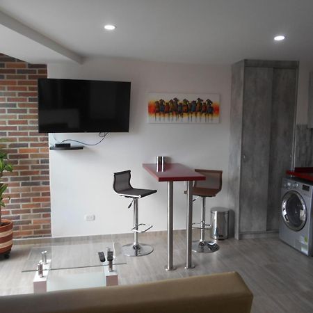 San Peter Suites Medellín Esterno foto