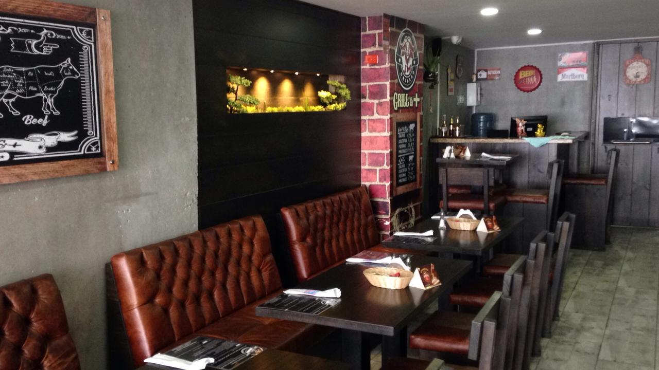 San Peter Suites Medellín Esterno foto